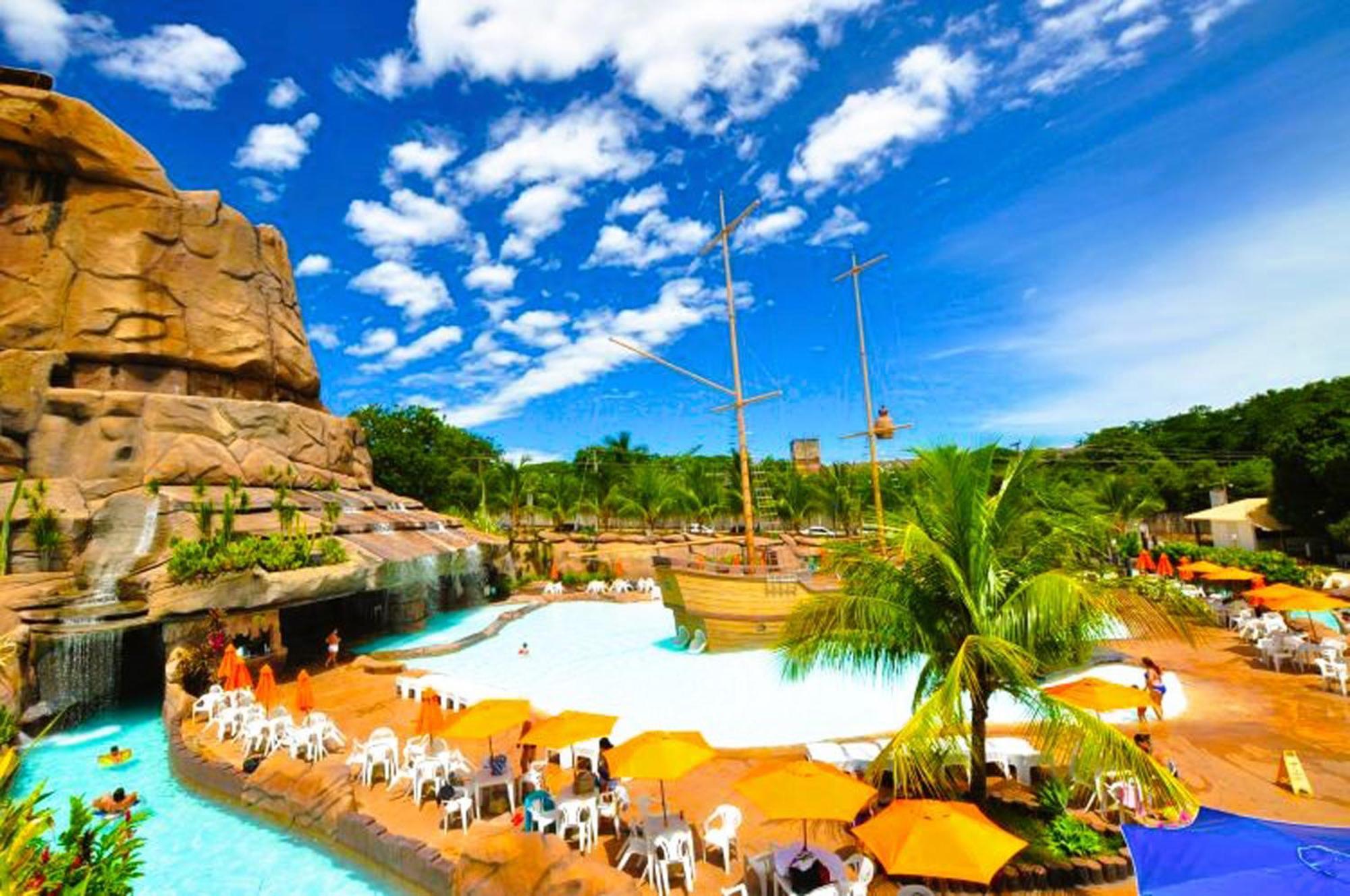 Piazza Diroma - Cortesia Park Diroma, Splash E Slide Калдас Новас Екстериор снимка