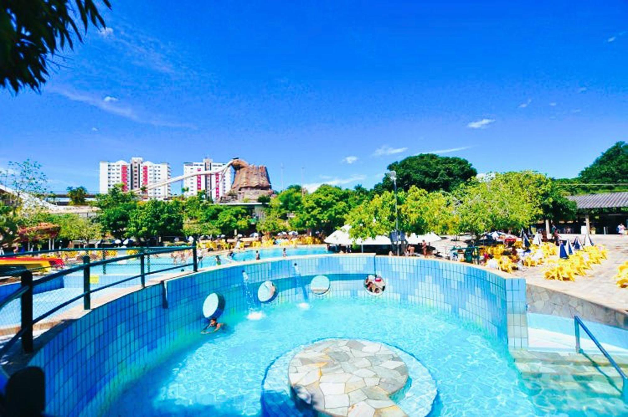 Piazza Diroma - Cortesia Park Diroma, Splash E Slide Калдас Новас Екстериор снимка