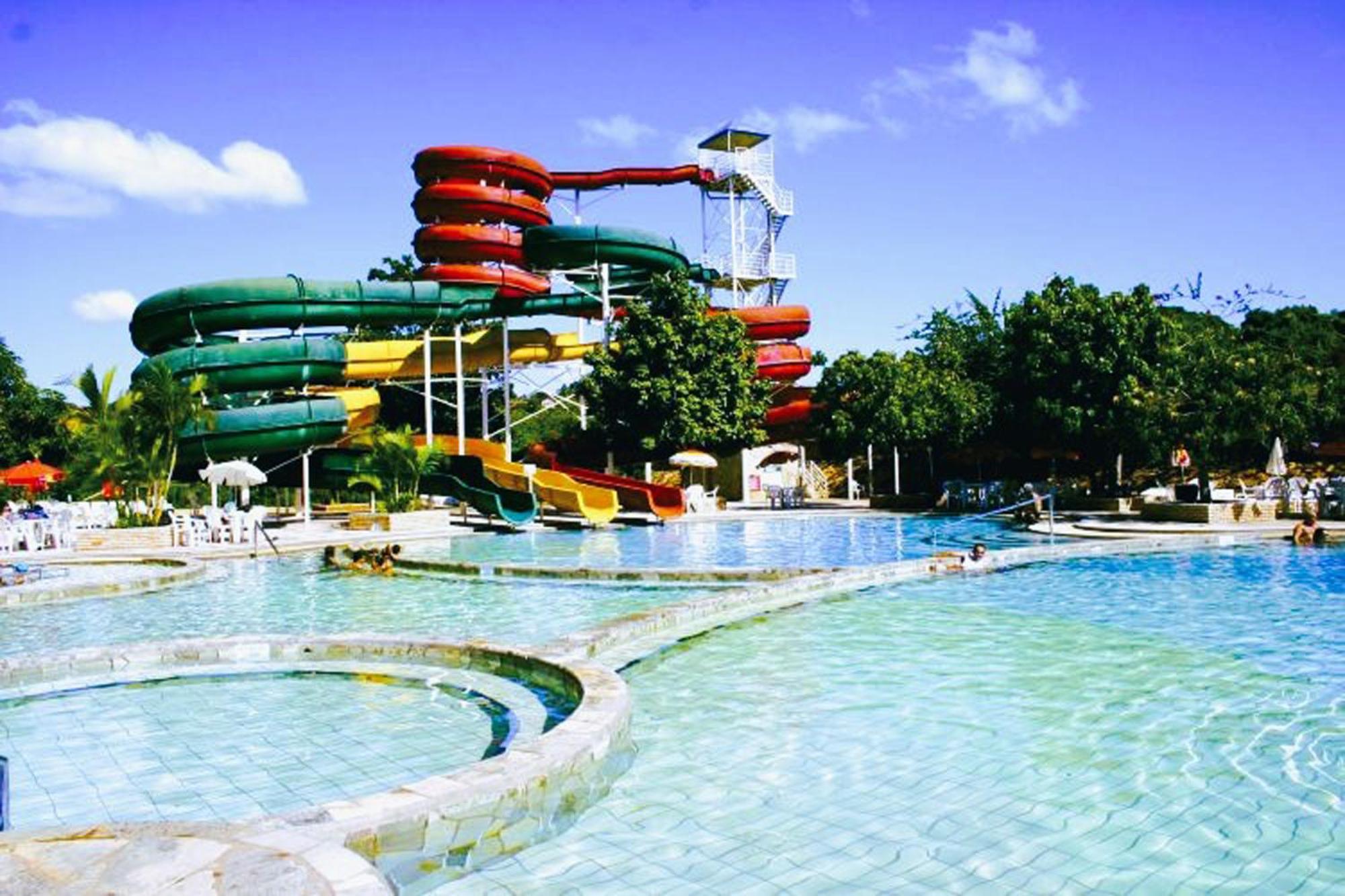 Piazza Diroma - Cortesia Park Diroma, Splash E Slide Калдас Новас Екстериор снимка